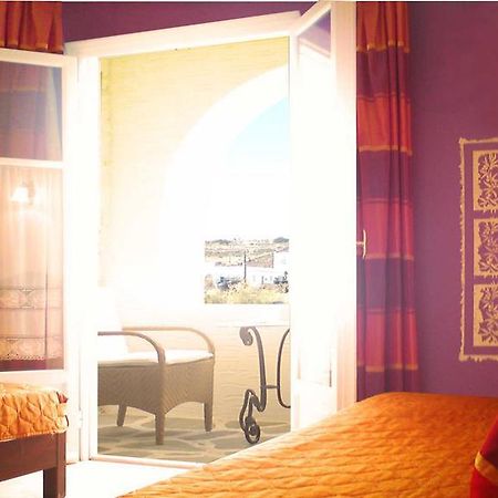 Antirides Hotel Naousa Eksteriør billede
