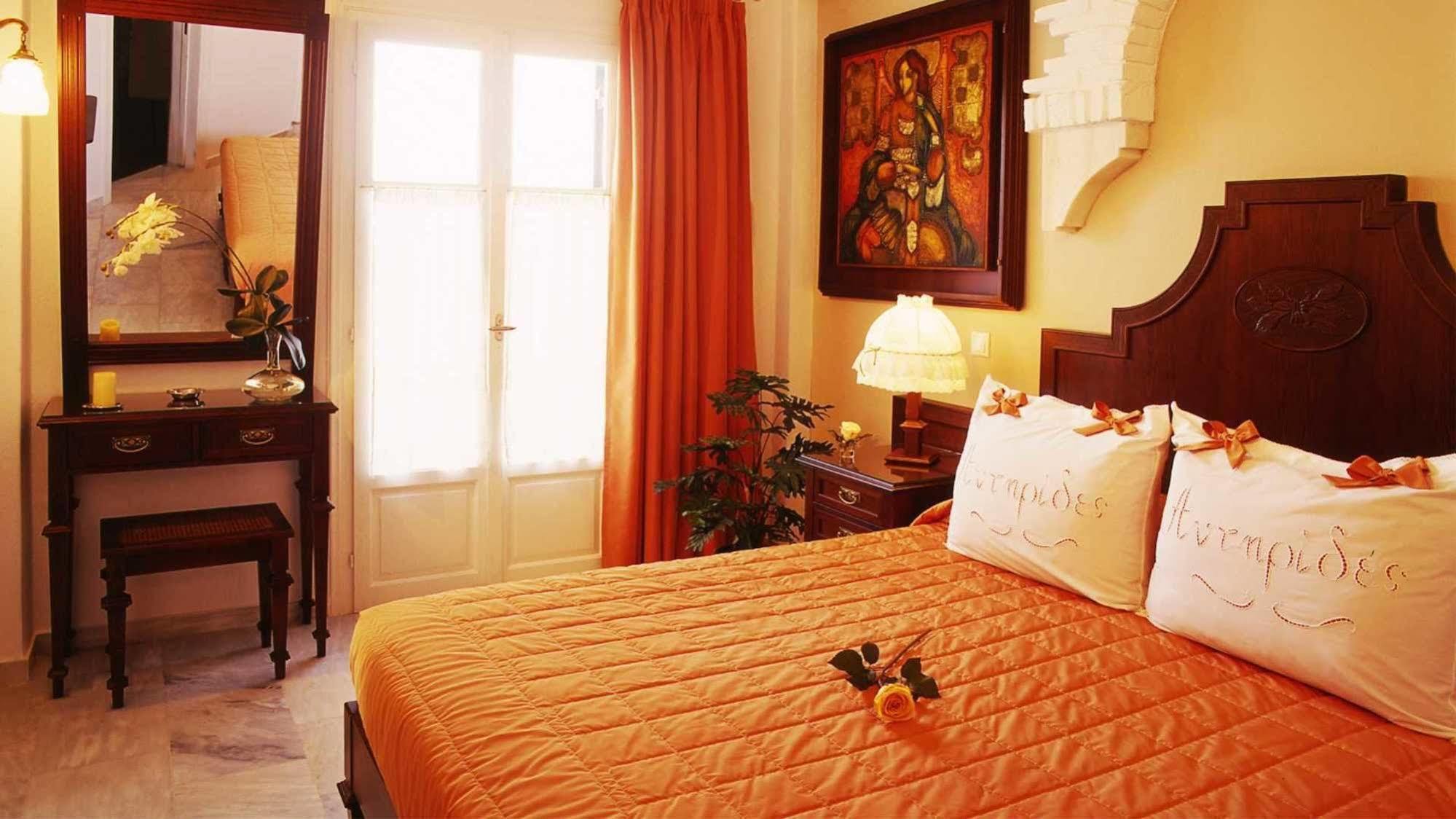 Antirides Hotel Naousa Eksteriør billede